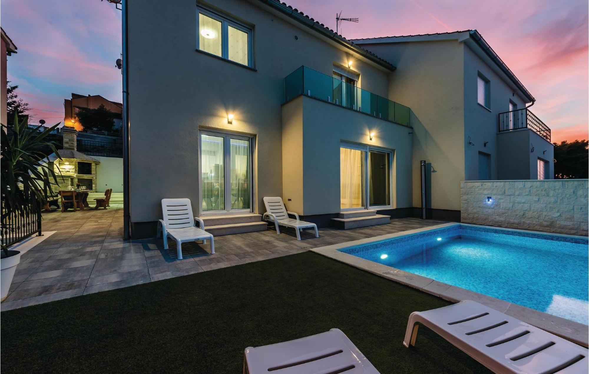 Beautiful Home In Sibenik With Kitchen Exterior photo